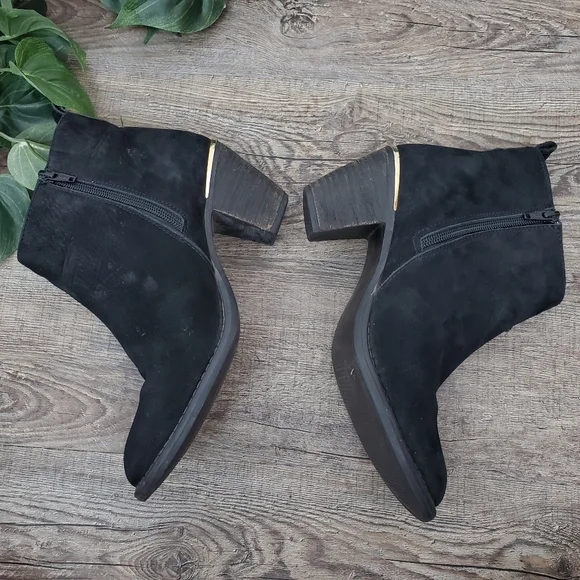 Steve Madden Ankle Boots Wantagh Booties Distressed Nubuck Suede Black Gold Boho - Picture 11 of 15